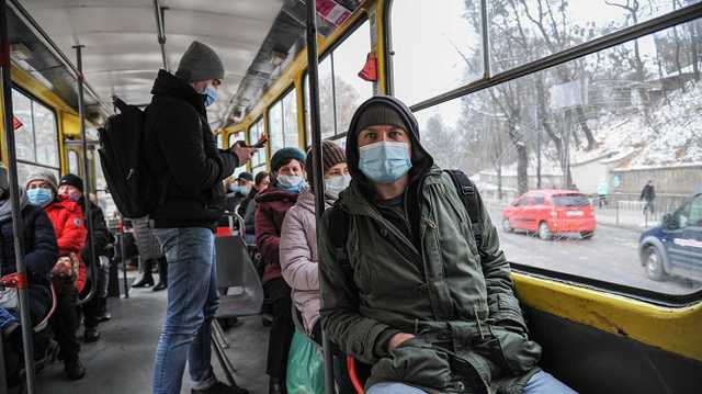 В Кабмине анонсировали серьезные ограничения в работе транспорта при зимнем локдауне