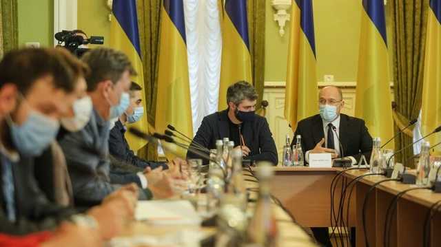 Локдаун в Украине введут со 2 января на две недели - источник