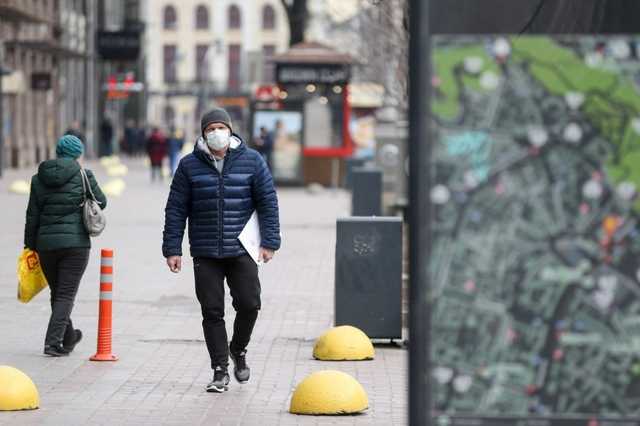 Киевлянин подал в суд на КГГА и требует обеспечить его бесплатными масками