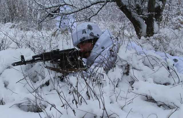 Террористы на Донбассе обстреляли ВСУ и запустили коптер – штаб ООС