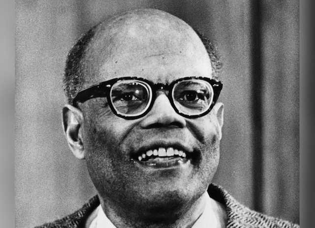 Google посвятил дудл экономисту Уильяму Артуру Льюису