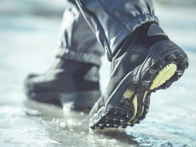 На дорогах сохраняется I уровень опасности из-за гололеда