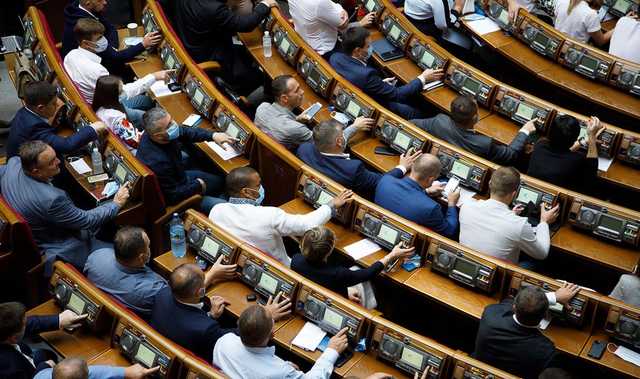 Рада завтра може продовжити особливий статус ОРДЛО, – Разумков