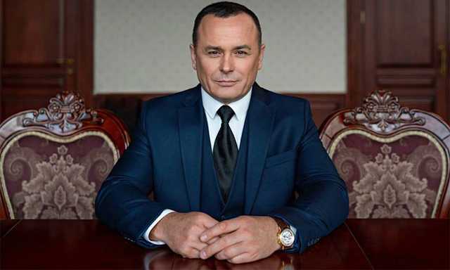 Большие «разборки» с профсоюзной мафией: устоит ли босс Владимир Саенко