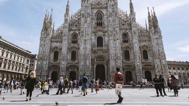 В Милане и окрестностях города на севере Италии произошло землетрясение