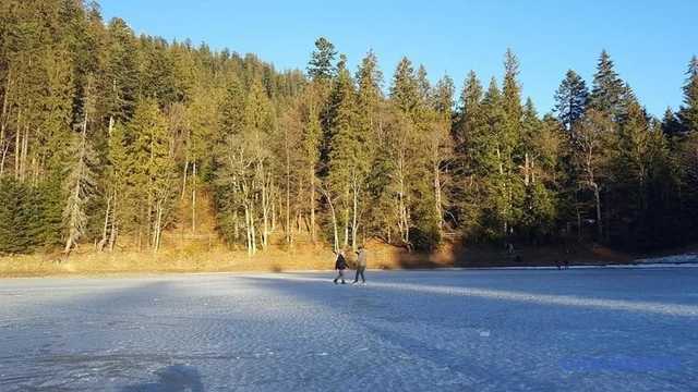 В Карпатах замерзло самое большое озеро Синевир