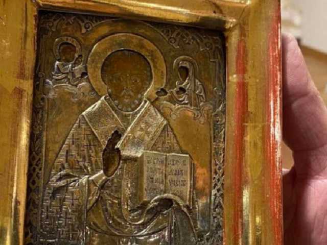 К скандалу с подаренной Лаврову украинской иконой может быть причастен российский олигарх