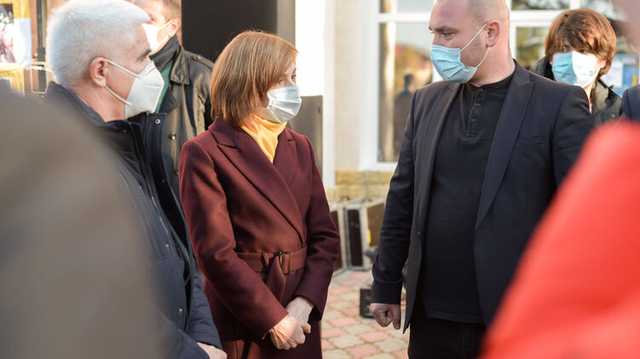 На сайте нового президента Молдовы название государственного языка поменяли с "молдавский" на "румынский"