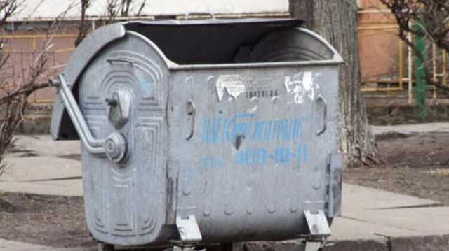 В Харькове в мусорном контейнере нашли труп человека