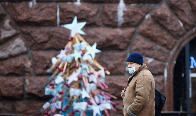 З масками і без співів: українцям дали рекомендації, як відзначити Новий рік
