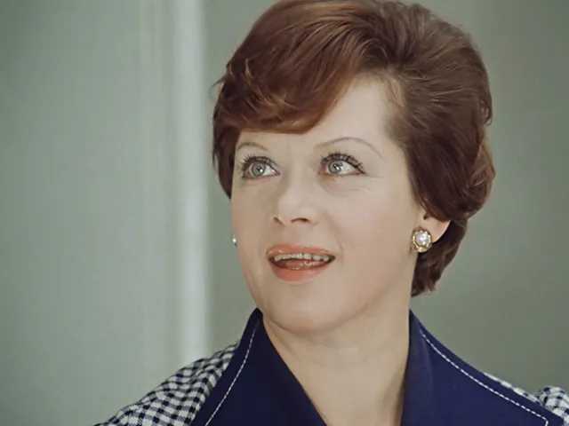 Алиса Фрейндлих находится в реанимации с коронавирусом