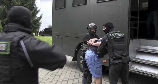    ""    "":  Bellingcat   