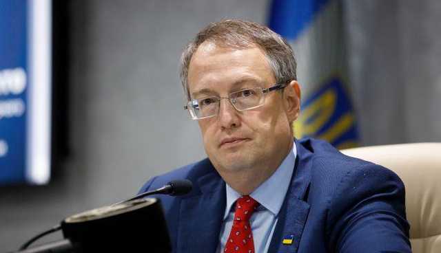 Геращенко: прокуратура просит суд взять Микитася под стражу