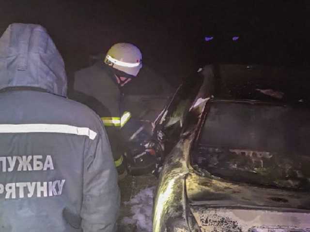 Автомобиль взорвался в Киеве