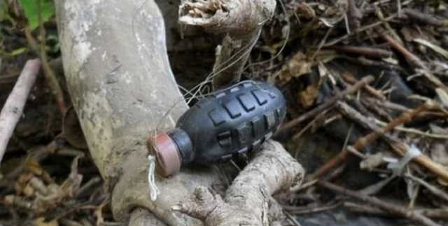 В Луганске на растяжке с гранатой подорвалась женщина