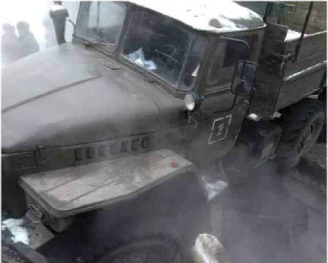 В Луганске "Урал" с оккупантами провалился под землю