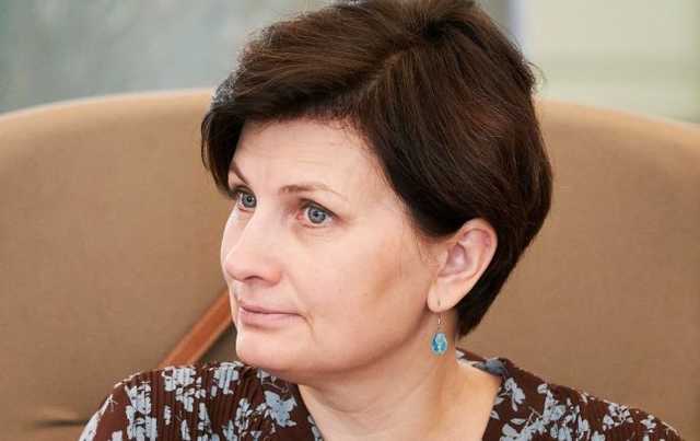 В Латвии требуют отставки министра здравоохранения из-за провала вакцинации