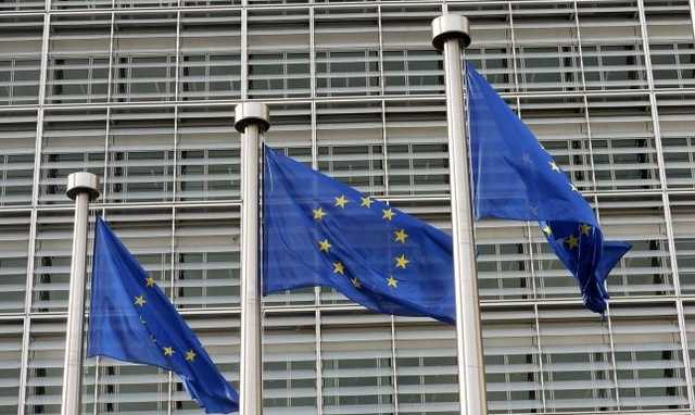 Более 10 стран ЕС просят Еврокомиссию поделиться вакцинами с Украиной