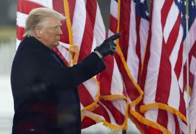 Трамп за час до штурма призывал идти к Конгрессу: обнародовано видео