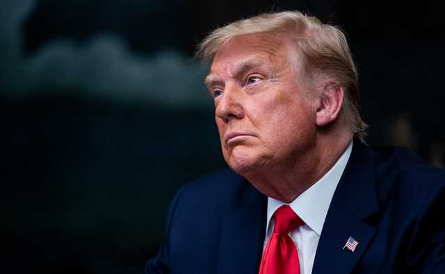 Трамп намерен помиловать самого себя – NYT