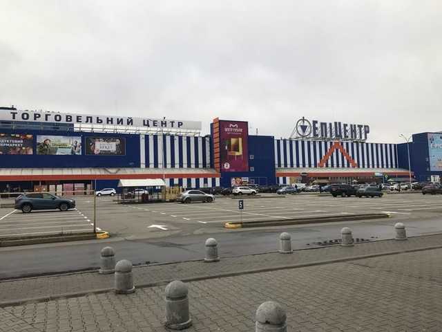 Попри локдаун гіпермаркет "Епіцентр" повністю відкритий для покупців