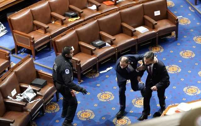 ФБР перевіряє версію про плани щодо вбивства конгресменів