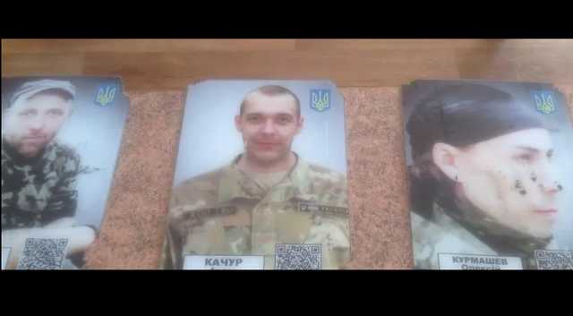 В Умани вандалы разгромили мемориал Героям АТО, Сущенко призвал наказать виновных