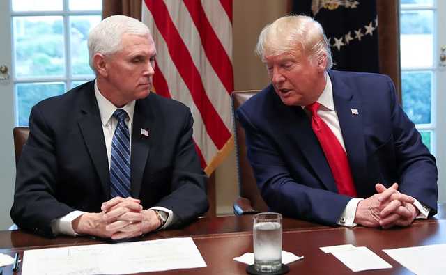 Трамп провів першу зустріч із Пенсом після подій у Капітолії