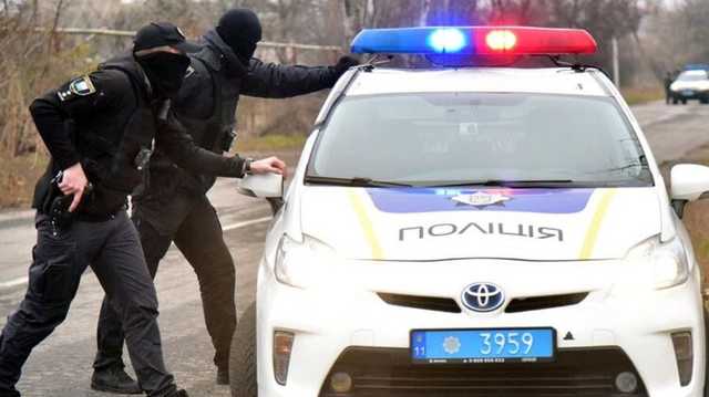 Психически больной и пьяный мужчина позвонил в полицию, чтобы "заминировать" отделение банка