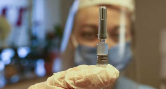 Турция начала массовое прививание малоэффективной вакциной от коронавируса, которую заказала Украина