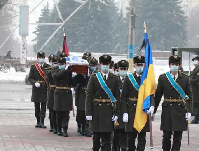 В Запорожье простились с Героем, погибшим от пули снайпера на Донбассе