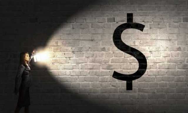 В Киеве сотрудница банка десять лет снимала деньги со счета клиента и сбежала