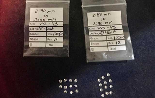 На митниці в Києві вилучили 23 діаманти