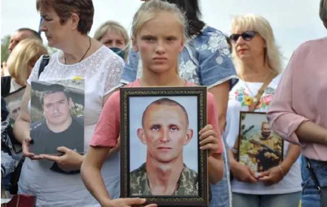 Отец погибшего Ярослава Журавля рассказал, что ГБР не хочет расследовать гибель сына