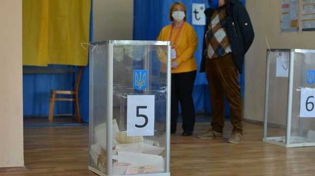 В трех городах Украины сегодня идут повторные выборы мэров