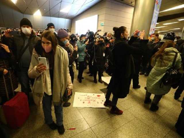 Возвращение Навального: в Москве задержали более 60 человек