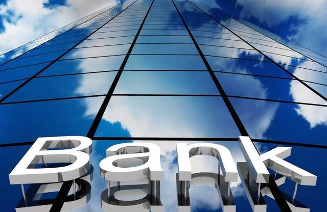 Названы самые прибыльные и убыточные банки