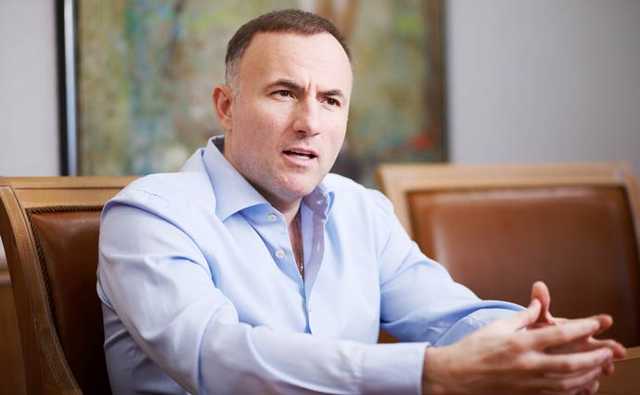 Фукс утверждает, что передумал покупать лицензии “Голден Деррика” на добычу нефти и газа