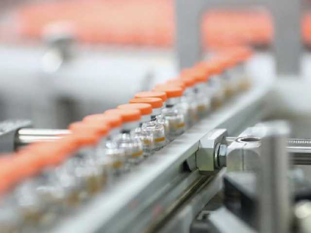 Назван процент эффективности закупаемой Украиной вакцины от ковида после теста в 3 странах