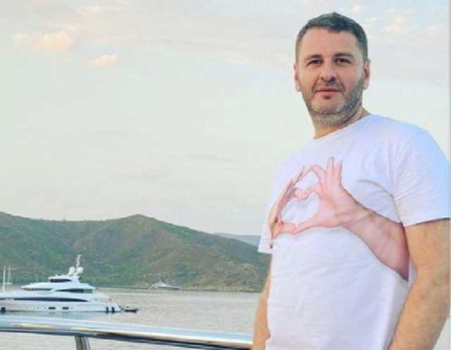 Сірий кардинал чи кардинально сірий?