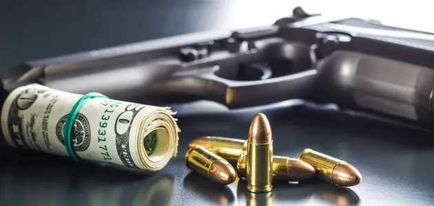 Будут стрелять всех подряд: украинцы рассказали, что думают о легализации оружия