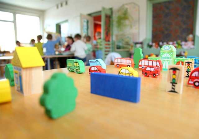 В Мариуполе трехлетняя девочка вернулась из детсада с химическими ожогами