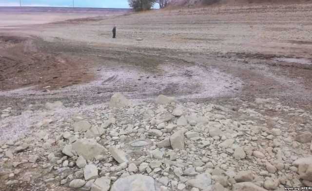 Спутниковый мониторинг: В большинстве водоемов Крыма уровень воды снизился ниже «мертвого объема»