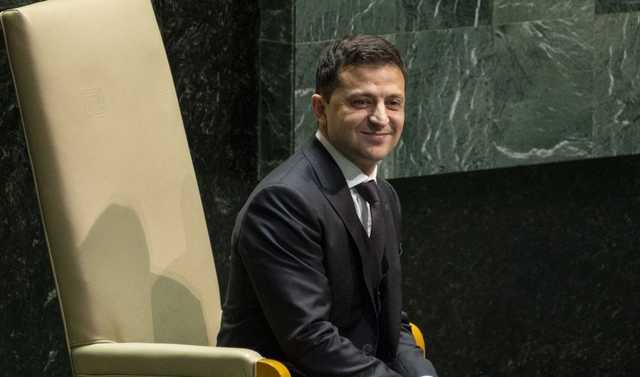 Лерос показал как для поздравления Зеленского задействовали ботов из Азии и Африки