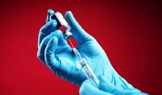 Названы 5 противопоказаний к вакцинации от коронавируса