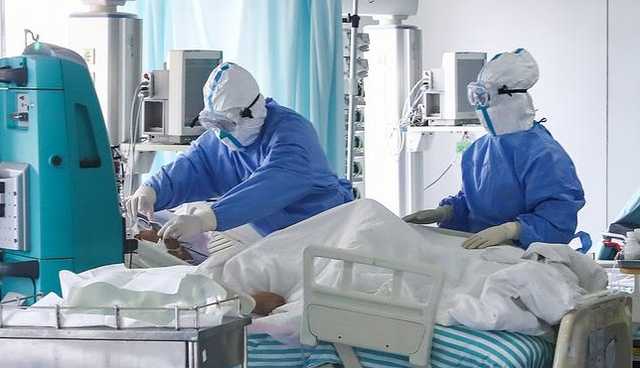 Во Львове запатентовали лечение от COVID-19 капельницами со спиртом: пациент рассказал о последствиях