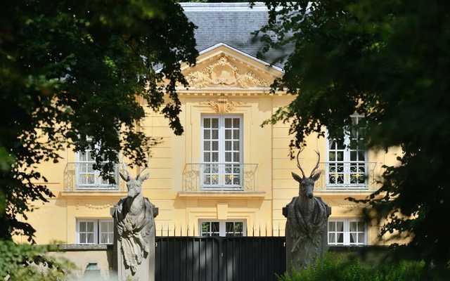 Где живут Лукашенко, Байден и Макрон: роскошные дома мировых лидеров