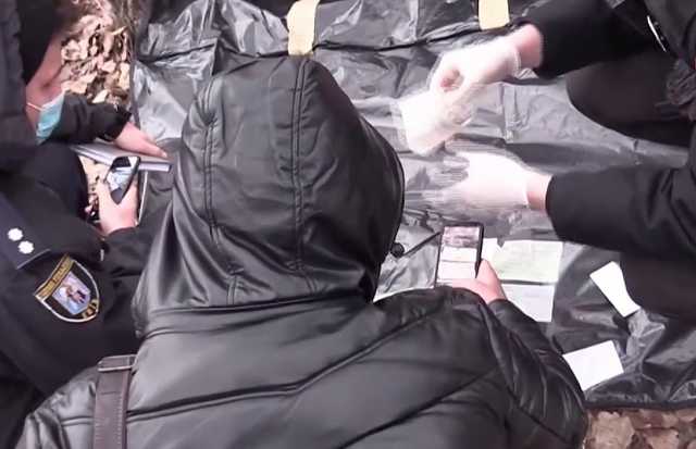 В Киеве в реке Лыбедь обнаружили тело военнослужащего ВСУ