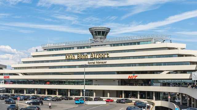 Германия закрыла границы на въезд для пяти стран