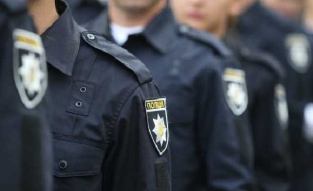 У Львові чоловік побив двох поліцейських